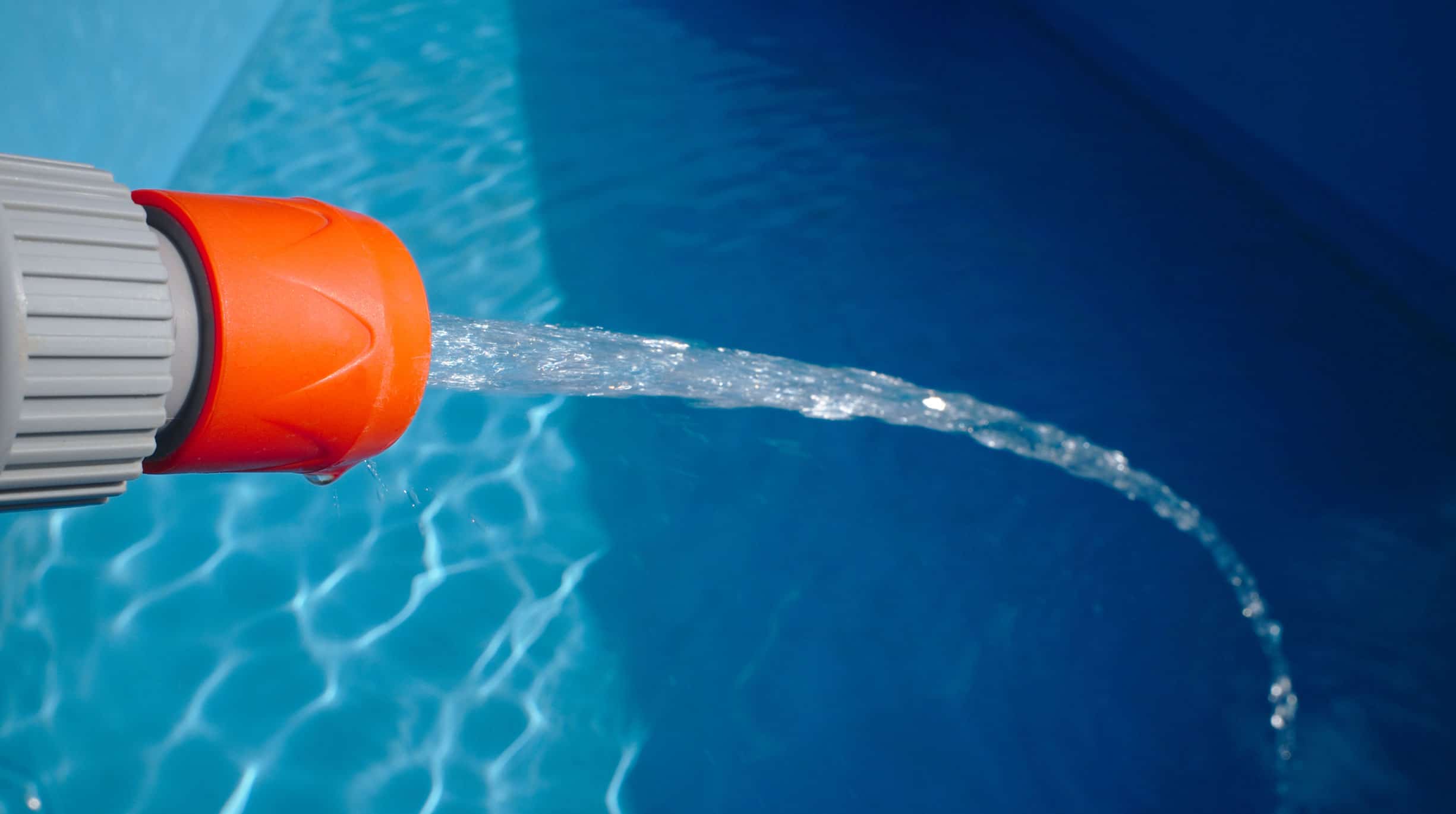 Remplir sa piscine coque | Génération piscine