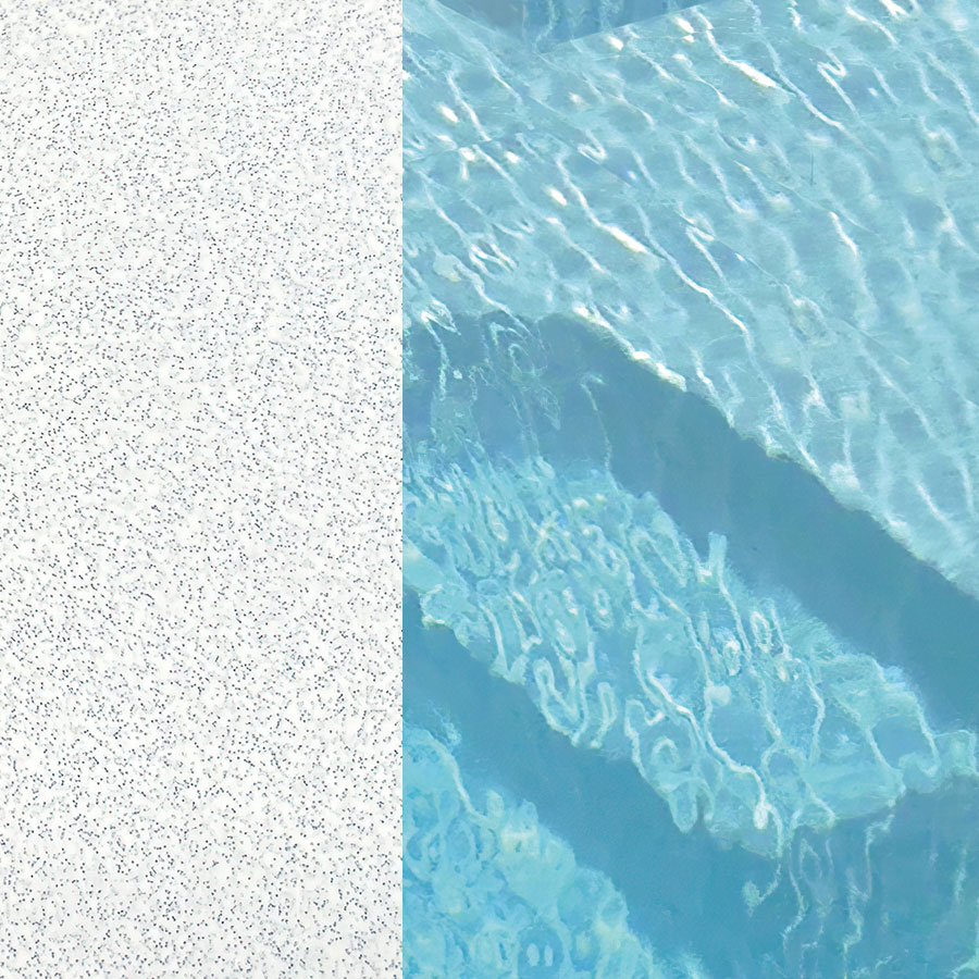 Revêtement granuleux blanc de piscine coque avec reflets aquatiques et eau bleue claire, combinant sécurité et esthétique pour un espace de détente